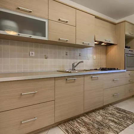 Mit Privatpool Fuer 5 Personen Ca 100 Qm In Gajana, Istrien Istrische Riviera Ferienhaus